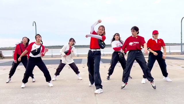 [K-POP IN PUBLIC] Stray Kids - Domino (Step Out Dance Cover)