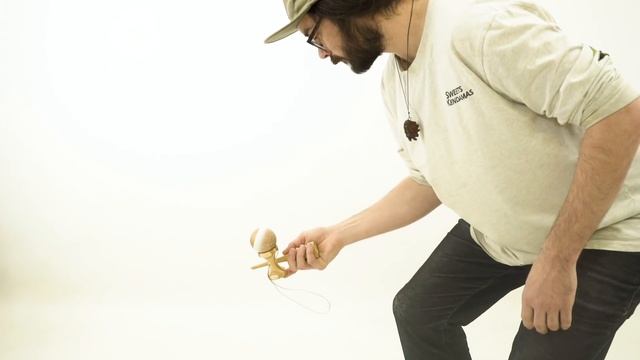 How to do SINGLE TAPS - Kendama Trick Tutorial - Sweets Kendamas смотреть онлайн