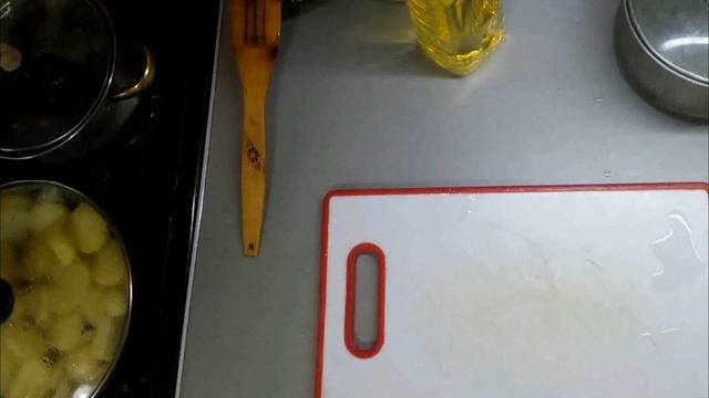Молодая картошка + мясо. смотреть онлайн