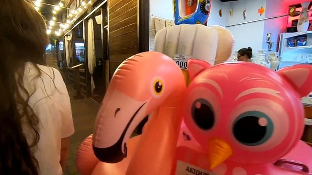 Дивноморск 2021 ночью. Толпы людей. Развлечения. Отзывы отдыхающих. Цены смотреть онлайн