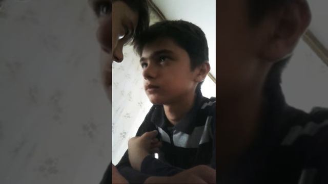 ЧТО БУДЕТ ЕСЛИ ПЯТЬ МИНУТ СМОТРЕТЬ В ЗЕРКАЛО? смотреть онлайн