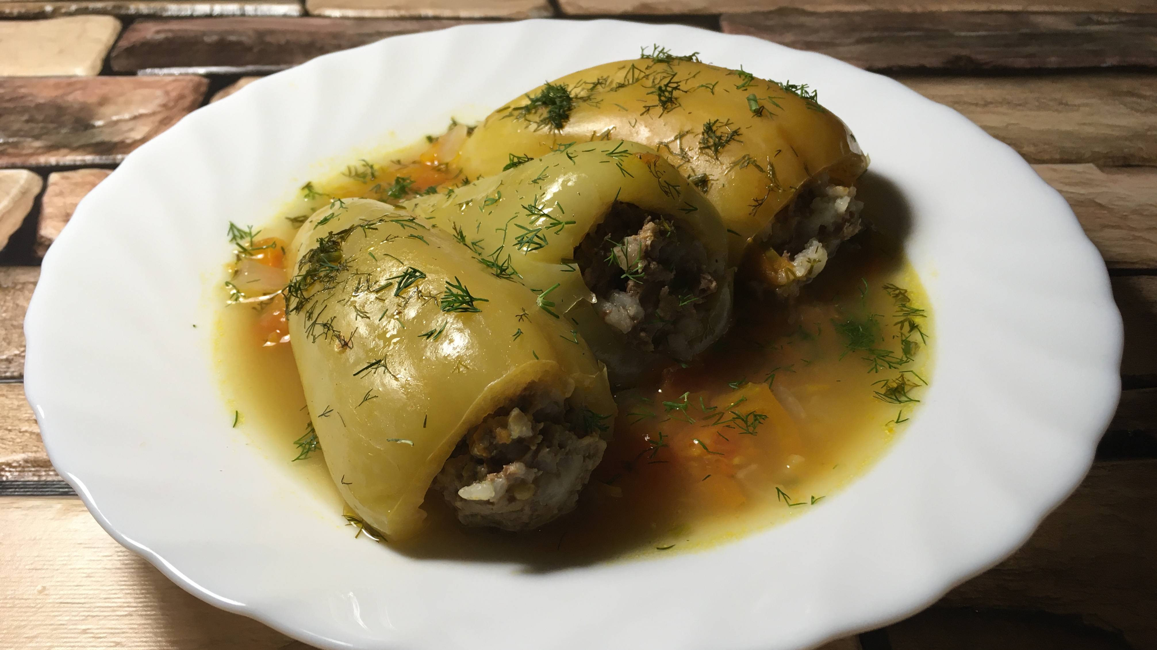 Фаршированные перцы с мясом и рисом смотреть онлайн