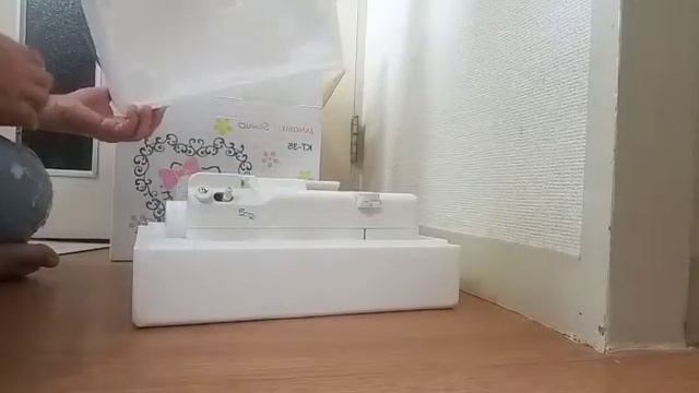 Unboxing my new Janome/Sanrio KT-35 смотреть онлайн