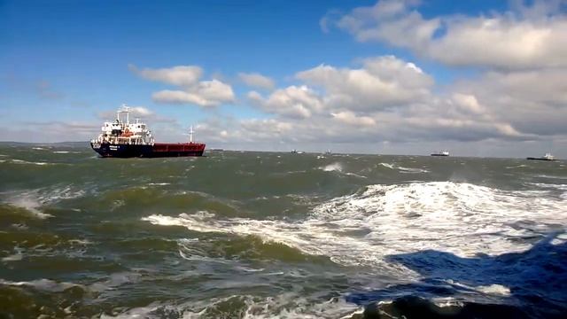 По Азовскому морю на теплоходе. смотреть онлайн