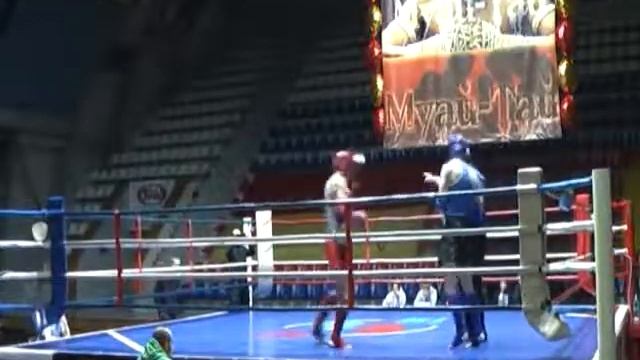 Рогозинский vs Колюбаев 71 кг. 1/8 финала февраль 2012 г. (тайский бокс) смотреть онлайн