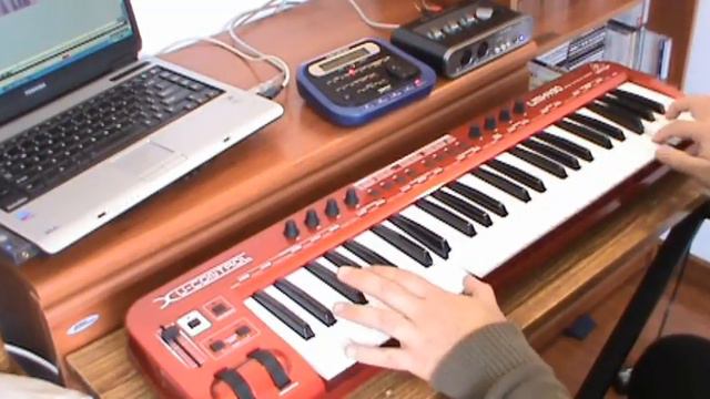 Behringer U-Control UMX490 M-Audio MobilePre mkII FrontierTranzport Superteclados.com смотреть онлайн