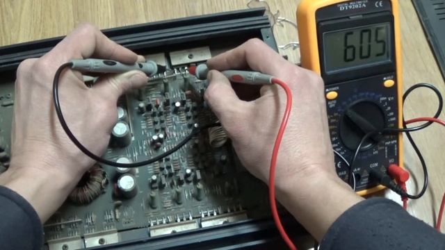 Горит "защита" на автоусилителе LADA 100.4. Поиск неисправности. смотреть онлайн