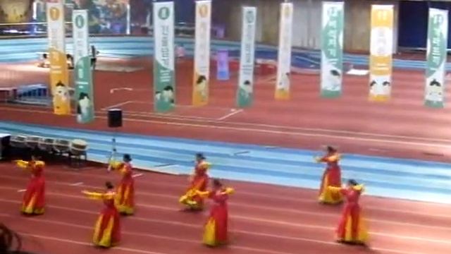 Танец с веером. ЮК смотреть онлайн