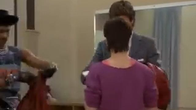 Breakdance The Movie AKA Breakin -TKO Practice for the End Gig смотреть онлайн