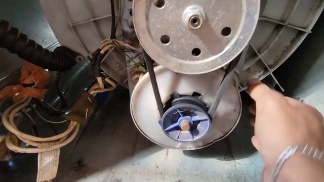 COMO CAMBIAR o AJUSTAR CORREA de LAVADORA FENSA y OTRAS ? SOLUCION LAVADORA NO GIRA o NO CENTRIFUGA смотреть онлайн