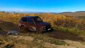Нивы на Cordiant Off-Road в грязь