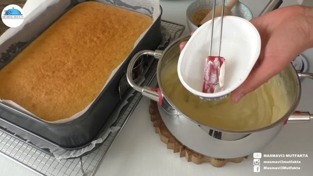 Lezzeti Şahane ÇİLEKLİ PASTA Tarifi|Alman Pastanesi Tarifidir|Pasta Tarifleri #Masmavi3Mutfakta смотреть онлайн