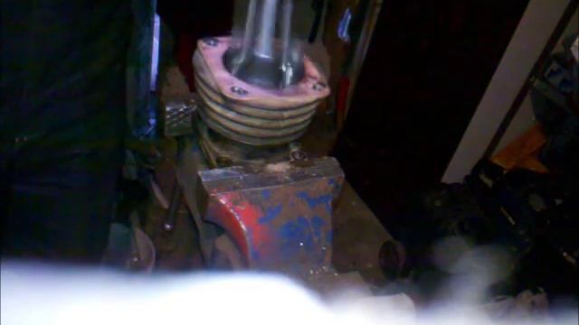 MF 590 - Trailer Brake - Air Compressor rebuild - part 2 смотреть онлайн
