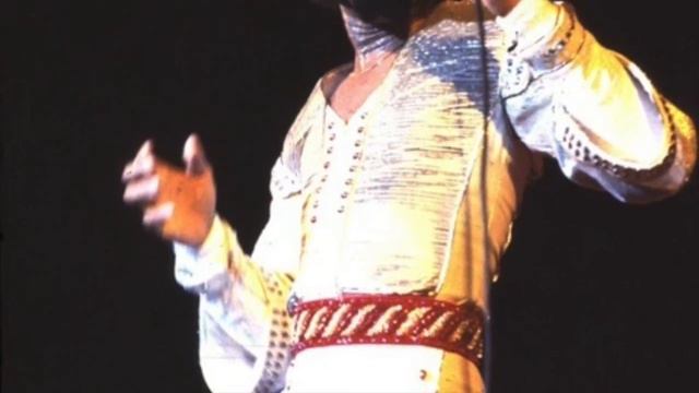 Love's Holiday Tribute to Maurice White / Rob Davis смотреть онлайн
