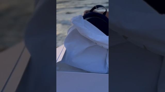 Распаковка рюкзака Dior смотреть онлайн