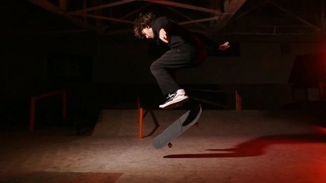 Как делать ФС ПОП ШОВИТ на скейте — How To FS Pop Shove-it