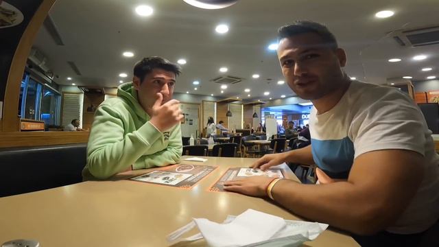 МАХСУМ ПЛАЧЕТ! ЧТО СЛУЧИЛОСЬ?! смотреть онлайн