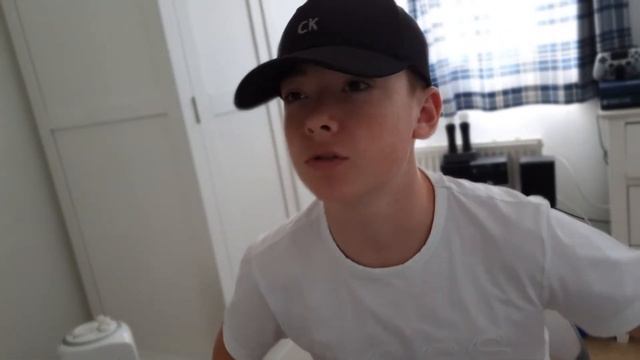 Well err.. face reveal... смотреть онлайн