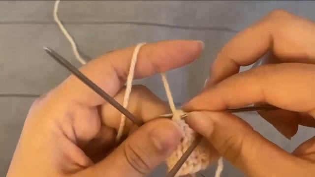 Супер легкий узор для носков (#knittingtutorialforbeginners #knittingsocks #вязаныеноски) смотреть онлайн