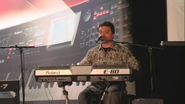 Massimiliano Coclite på Roland E-80 смотреть онлайн