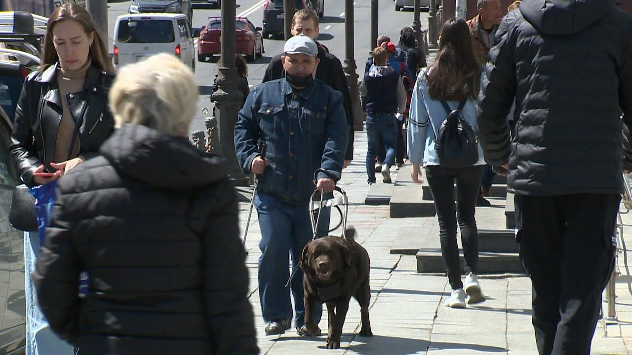 «Страшно, когда не видишь»: чем Владивосток опасен для слепых  #простотак