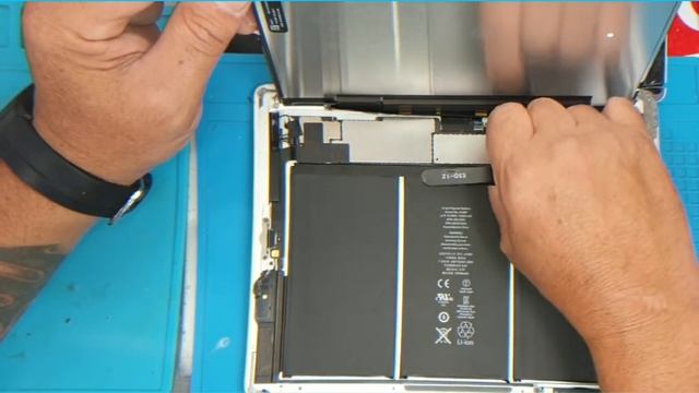 iPad 4 Digitizer Replacement Tutorial A1458 DO IT YOURSELF!!! 12 January 2021 смотреть онлайн