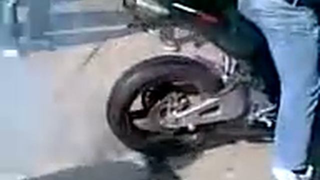 Vanatoru_honda cbr 600 RR 2 смотреть онлайн