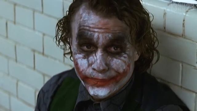 ДЖОКЕР ХОЧЕШЬ ЗНАТЬ, ПОЧЕМУ Я ИСПОЛЬЗУЮ НОЖ؟ смотреть онлайн