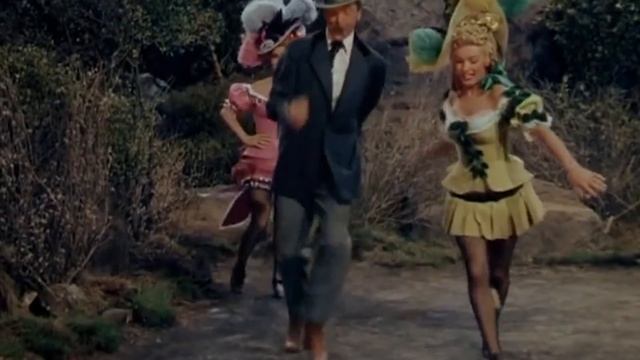 Dance Monkey | Marilyn Monroe смотреть онлайн