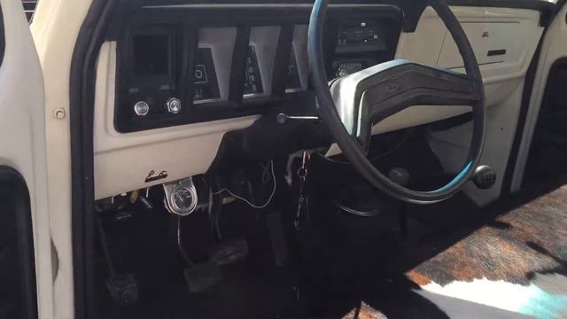 1979 Ford F-150 Custom Shortbox Interior смотреть онлайн