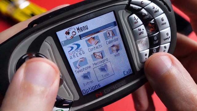 Nokia Ngage QD | Gaming Phone From 2004! смотреть онлайн