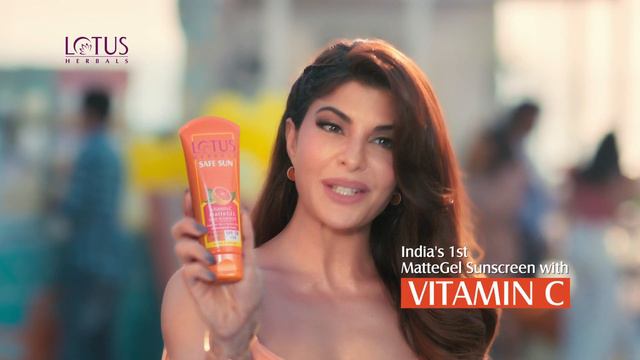 Lotus Herbals SafeSun Vitamin C Matte Gel Sunscreen смотреть онлайн