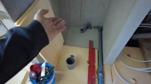 Маленький дом из бревна.