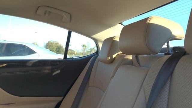 2019 Lexus ES 350 4DR SDN - OUR PRICE: $16,400 OBO | Retail Price: $27,985 смотреть онлайн