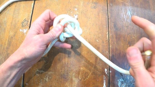 Снасть гирлянда из мормышек с отводным поводком, для ловли плотвы в толще воды зимой со льда! смотреть онлайн