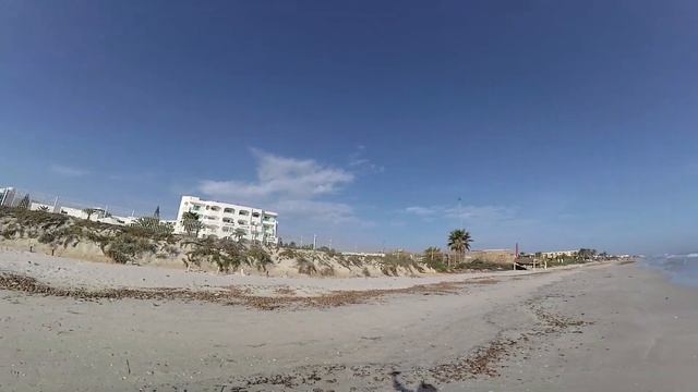 "ТУНИС" Пляжная линия "LTI-MAHDIA BEACH" и ужин смотреть онлайн