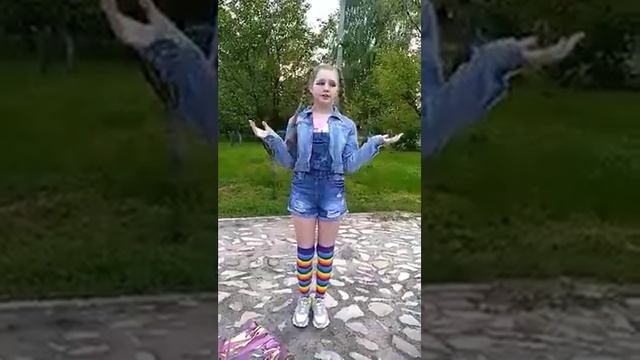 Стих "Болтунья" . Савченко Эвелина. смотреть онлайн