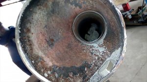 Удаление старого катализатора замена на пламегаситель Tofris воронкообразного типа Renault Duster