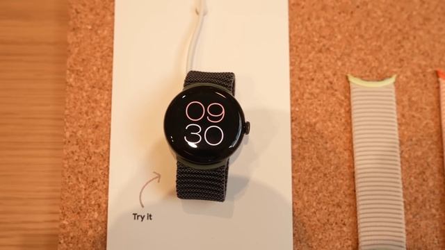 Google Pixel Watch & Pixel 7 Pro Hands-On! смотреть онлайн