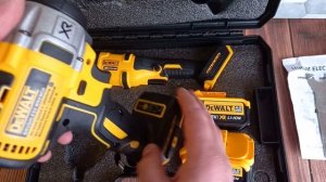 Набор аккумуляторного инструментов девалт 2 в 1. Болгарка гайковёрт бесщеточный. Аналог DEWALT