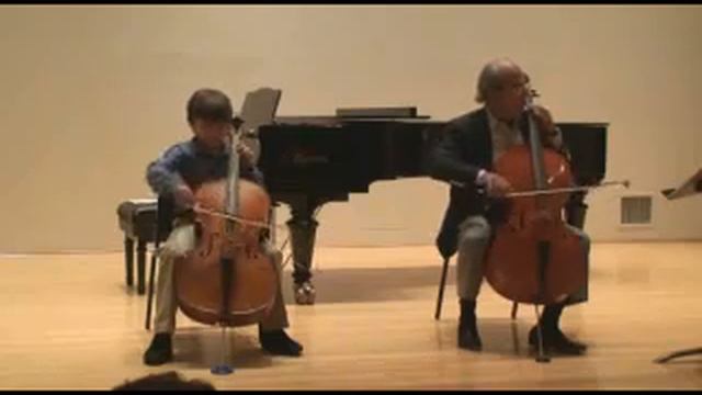 Danny and Papa Larry Cello Duet Minuet in C by Bach смотреть онлайн