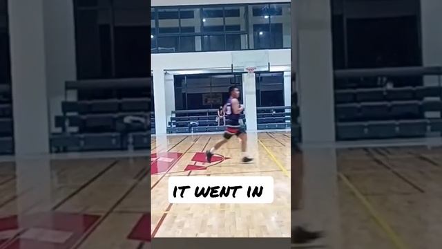 it went in #fyp #hoops #hoopjunkie #basketball #3points #r2ball #skillstraining смотреть онлайн