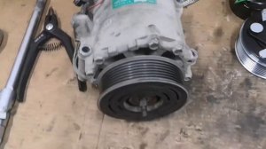 Honda cr-v не работает кондиционер. Хонда замена электромагнитной муфты кондиционера.