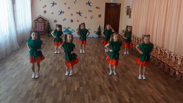 танец Ягодки, ст.гр смотреть онлайн