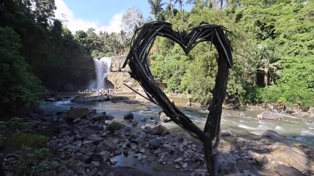 BALI DIARIES EP. 1 | Adventures in Ubud смотреть онлайн