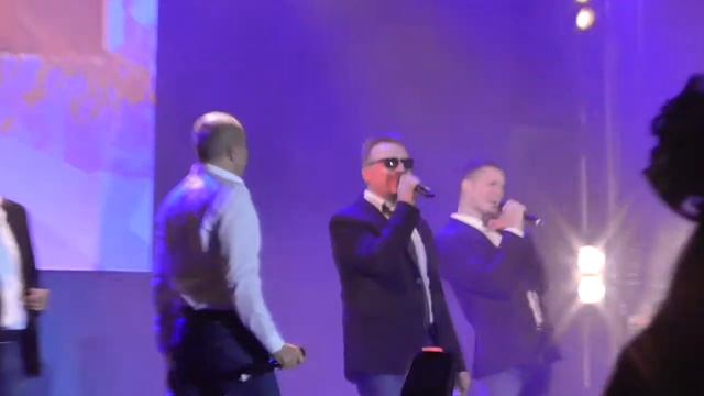 Хор Турецкого "Течет река Волга" смотреть онлайн