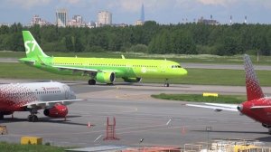 Взлёт самолётов в Пулково