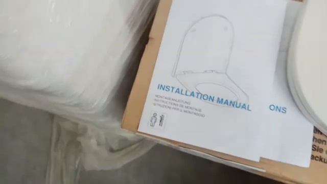 Распаковка — Сиденье для унитаза Kolo Modo L30116000 смотреть онлайн