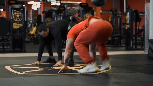 Утренняя Тренировка.  Взрывная интенсивка для рельефа.  @Азам Ходжаев   тренировка на карантине