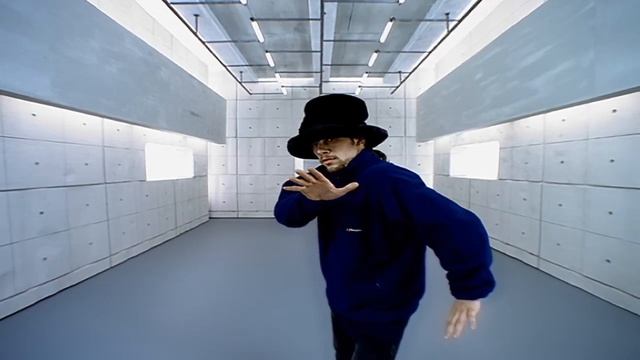 Virtual Insanity stuck in a loop for 2:34 смотреть онлайн